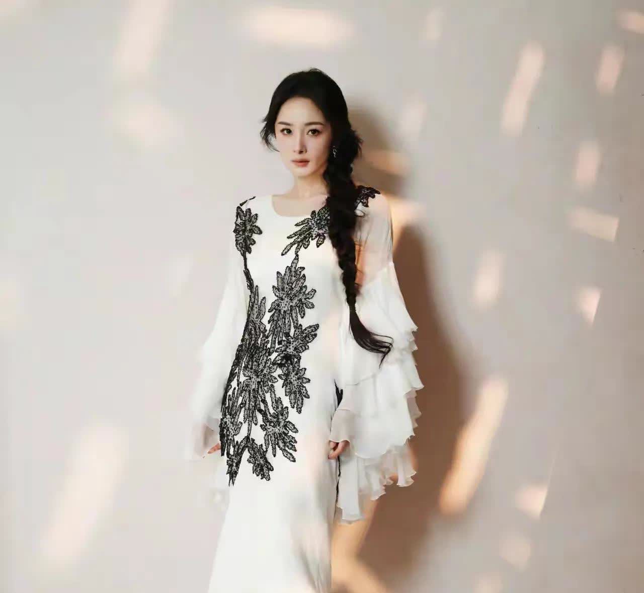 杨幂最美了