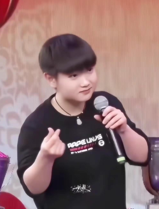 被迷的死死的[赞][赞][赞][赞][赞][赞][赞][赞][赞]