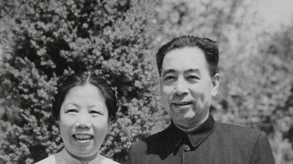 晚年邓颖超透露：母亲见恩来第一面，就说这个人肯定靠得住！