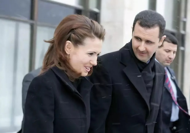 阿萨德为什么不再说话了，其实他是回不去了、也翻不了身了，他为什么离开，关键是因为