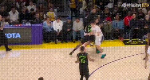 #创作训练营2期开营啦# 1节打卡？东契奇首节20+6+4，鹈鹕全队27分。
开