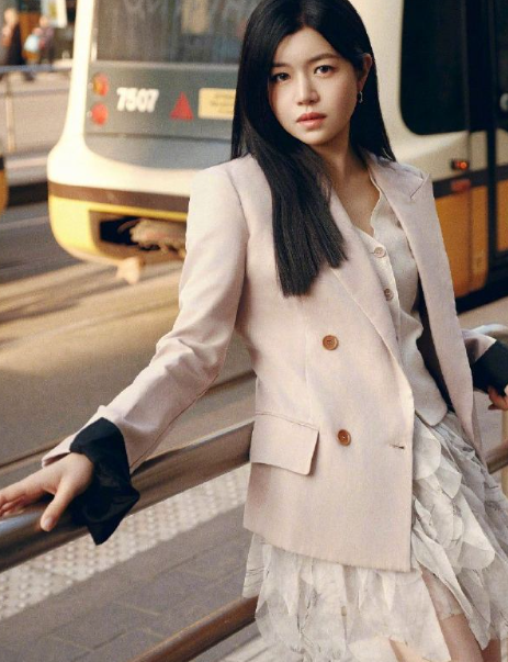 陈妍希身上这感觉，这风格喜欢吗？