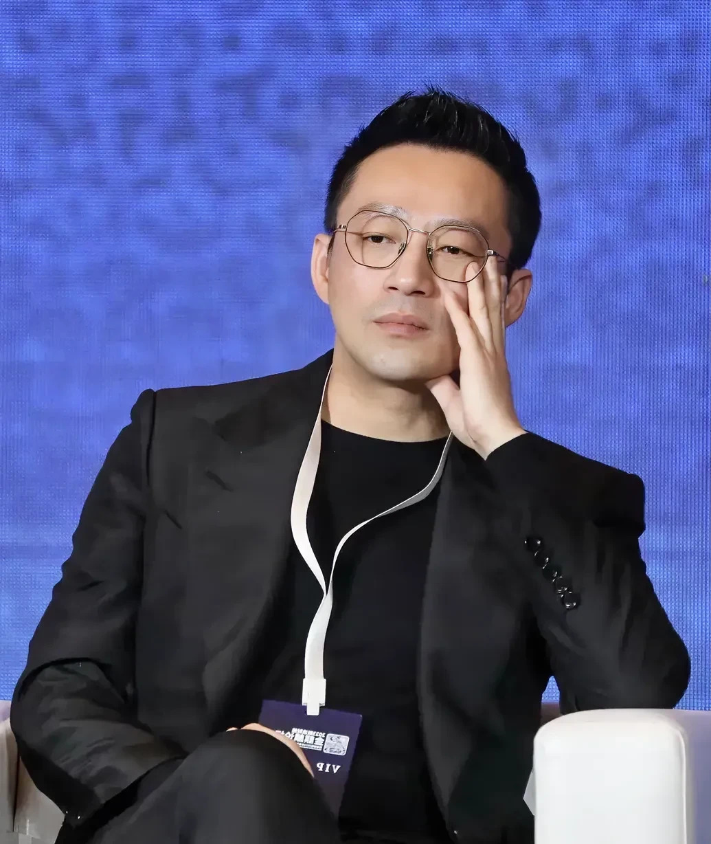汪小菲抚养女儿新生活











我的天哪！大S去世后汪小菲的生活发生