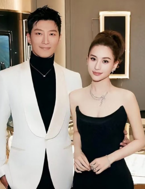 窦骁 何超莲这两人

因为向太的一句富家女向男演员闹离婚 ，又把窦骁和何超莲带入