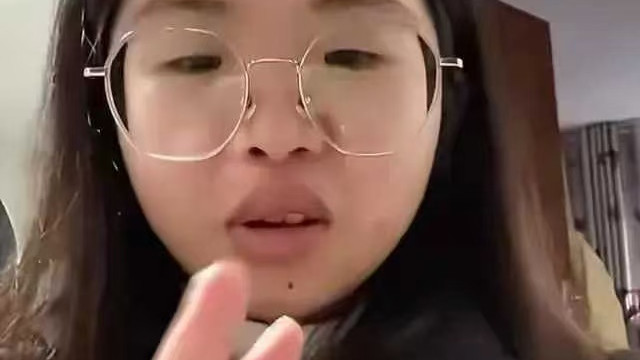 美女要求男人养她，房产证上写她的名字，只考虑有钱又帅气的男人