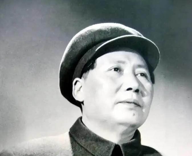 1953年3月，解放军擒获女匪首程莲珍，是杀是留，贵州省军区意见不一。西南军区参