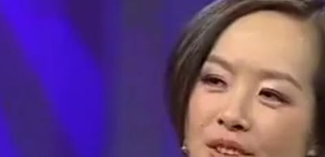 那年，在节目中，主持人问刘欢的弟弟刘啸：“你为什么不做歌手呢？是你哥不让你做吗？