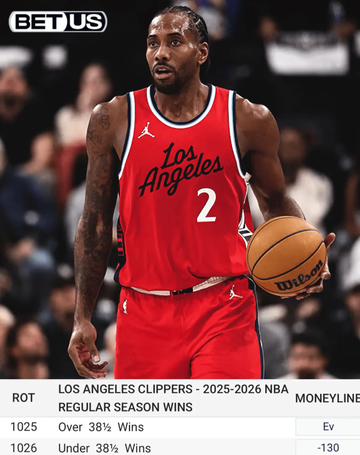 NBA常规赛，快船将对阵凯尔特人。
美媒晒出一张照片与球迷分享。
“伦纳德效应显