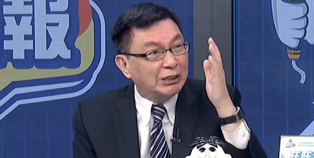 苑举正受邀来北京观看阅兵，并且目前已经抵达北京。
一下飞机接受采访，一句“越是有