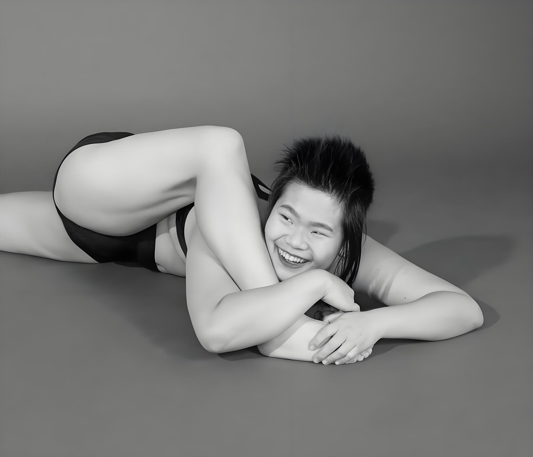 被批“不男不女”的毕凌，把父亲毕福剑所剩无几的体面，丢的精光
