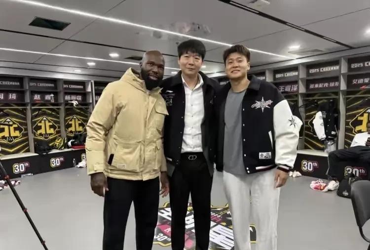 山东男篮休赛期会有何变化呢？邱彪是否会继续带队？俱乐部又有哪些交易补强举措？近期