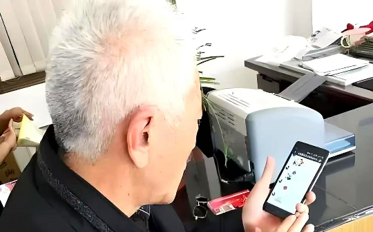 小伙带领全村撸网贷，让5000多名村民都成了百万富翁，催债公司最后都不敢再上门，成为网贷界经典案例