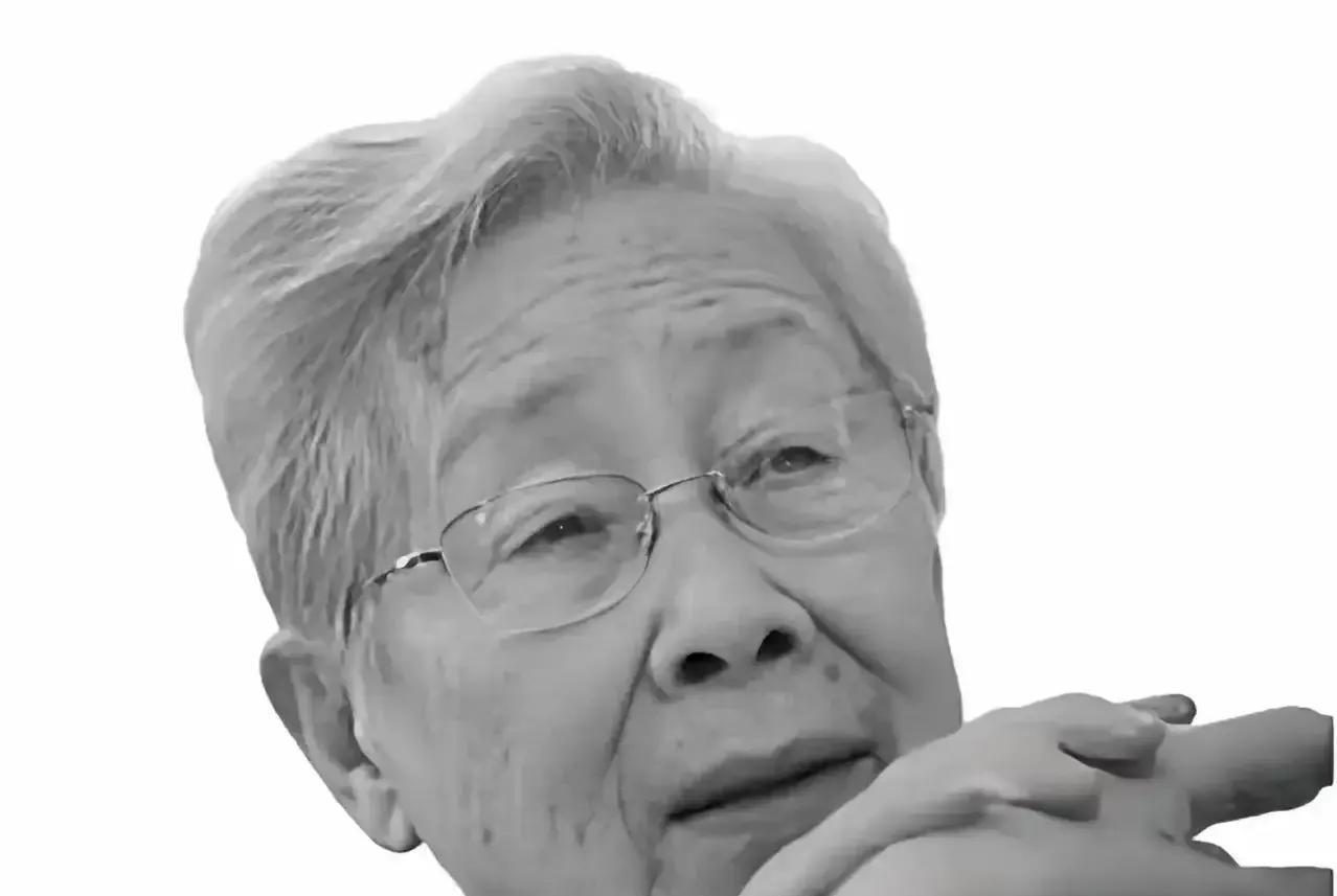 其实宗庆后挺旺女人的，一旺103岁的老母亲，他的母亲早年连女儿都养不起还送人了，