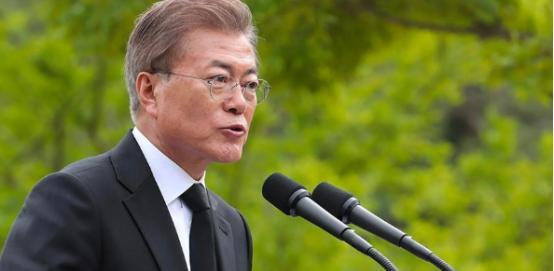 韩国唯二的君子，他的作风太符合中国人的文化审美了！
文在寅和卢武铉的关系在中国被