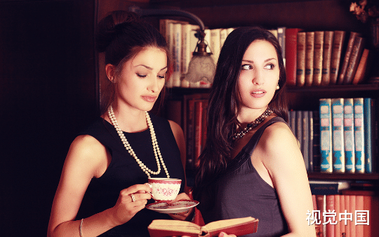 为给假千金腾位置，她将我孕肚生剜，我对亲妈怒吼，假千金是我爹私生女！