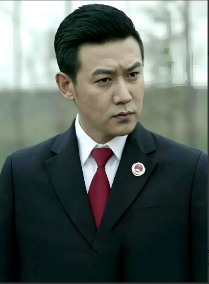 《人民的名义》中侯亮平是正义的化身，为什么广大观众却非常反感他？

你瞅瞅侯亮平