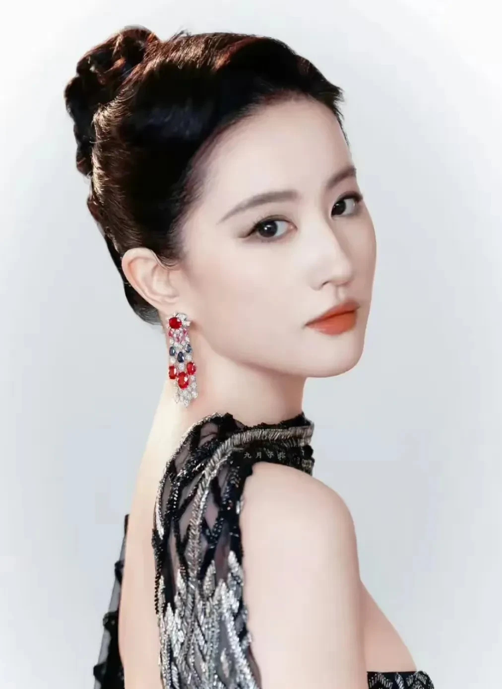 刘亦菲代言华为原因











什么？刘亦菲代言华为？她凭什么？不会是