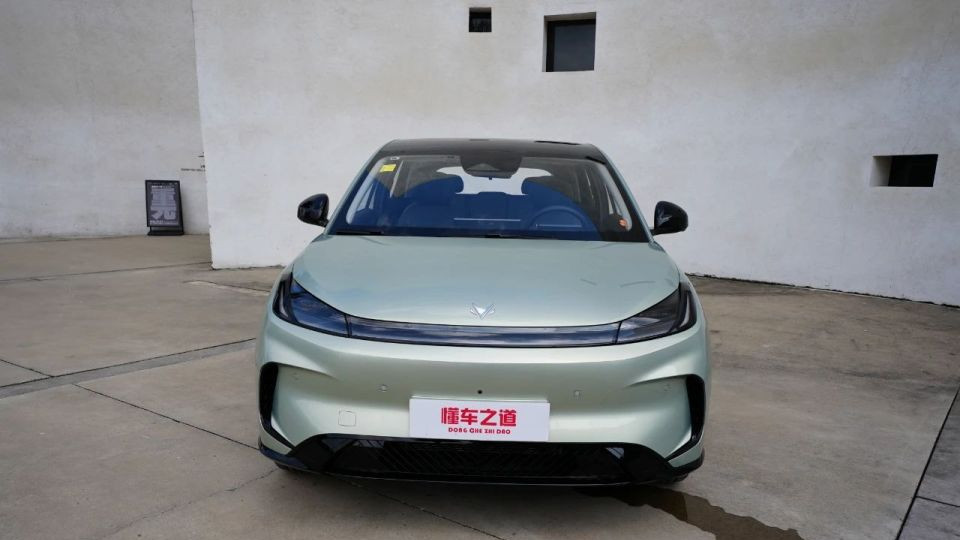 极狐T1预售6.88万起，小车玩魔术大空间