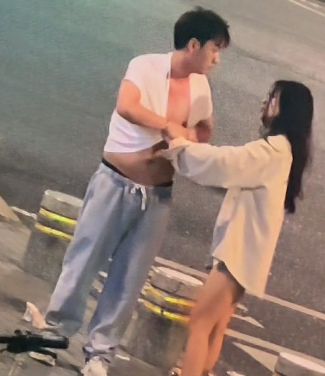 遇到这种纠缠的女人 男人怎么办