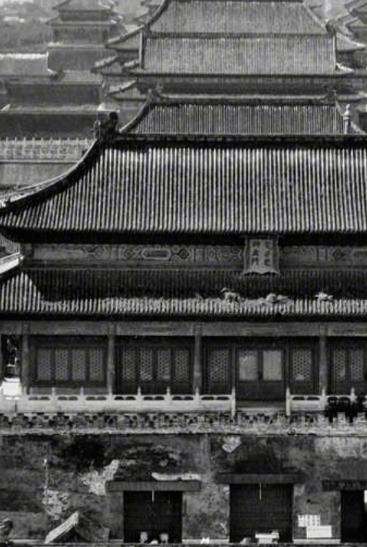 
清朝宗人府到底有多恐怖？  
为什么皇子王爷谈之色变宁死不去？  

宗人府是