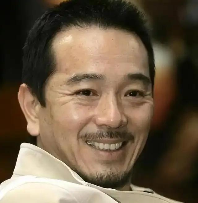 张晨光，出道38年，演艺圈常青树！
从《都挺好》到《西虹市首富》，他凭886集电
