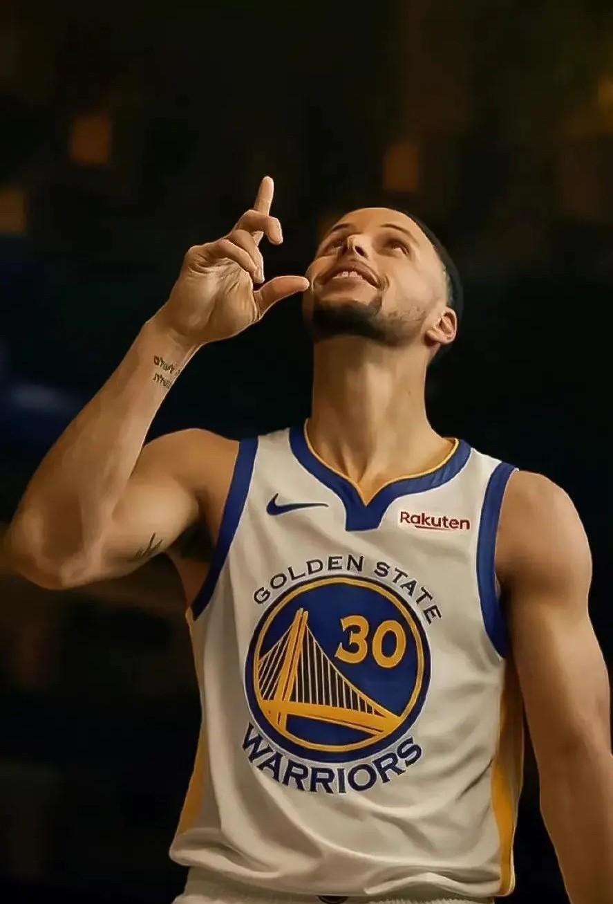 NBA薪资榜：现役库里9连霸，詹皇仅1季
NBA球员薪资从联盟规则、球队运营、球