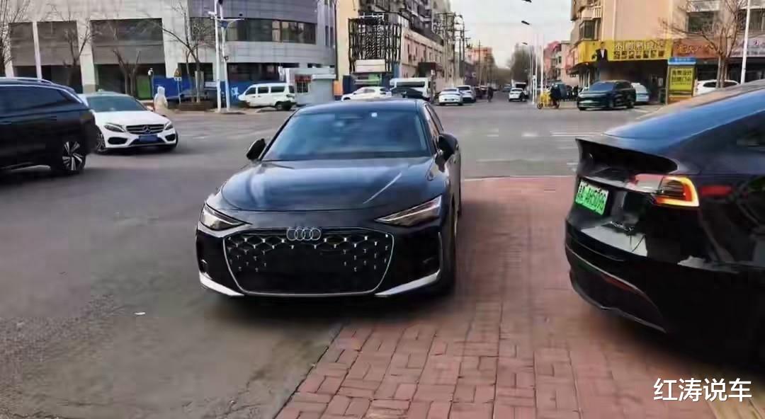 全新奥迪A6L现身街头，外观变化大，华为智驾，2.0T/3.