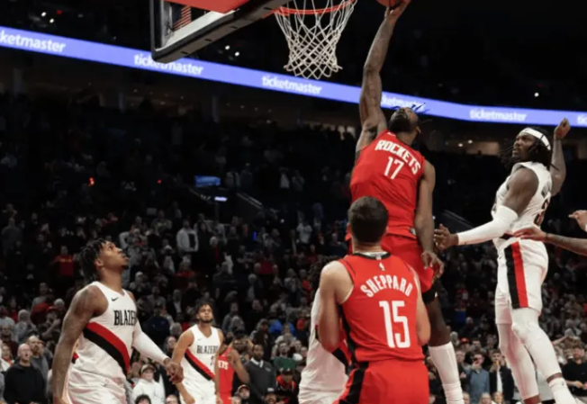 NBA常规赛火箭以102-103不敌开拓者。
本场比赛，火箭球员塔里-伊森出战3