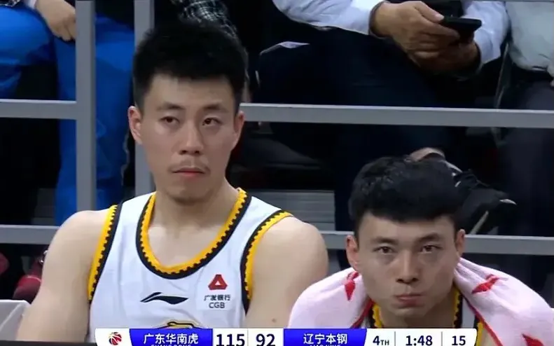 辽宁队从球员到球迷，都误会了杜锋教练。杜锋带队打辽宁的时候赢了44分，而且根本没