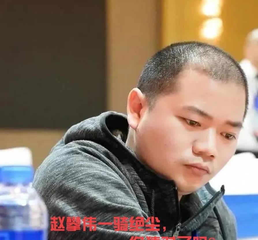 “元朗荣华杯“结束了第七轮，
前十名依稀明朗：赵攀伟31分，尹昇29分，王禹博