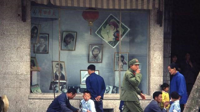 三叔是副县长，我在县城开饭店，他见到我装作不认识，后来我懂了