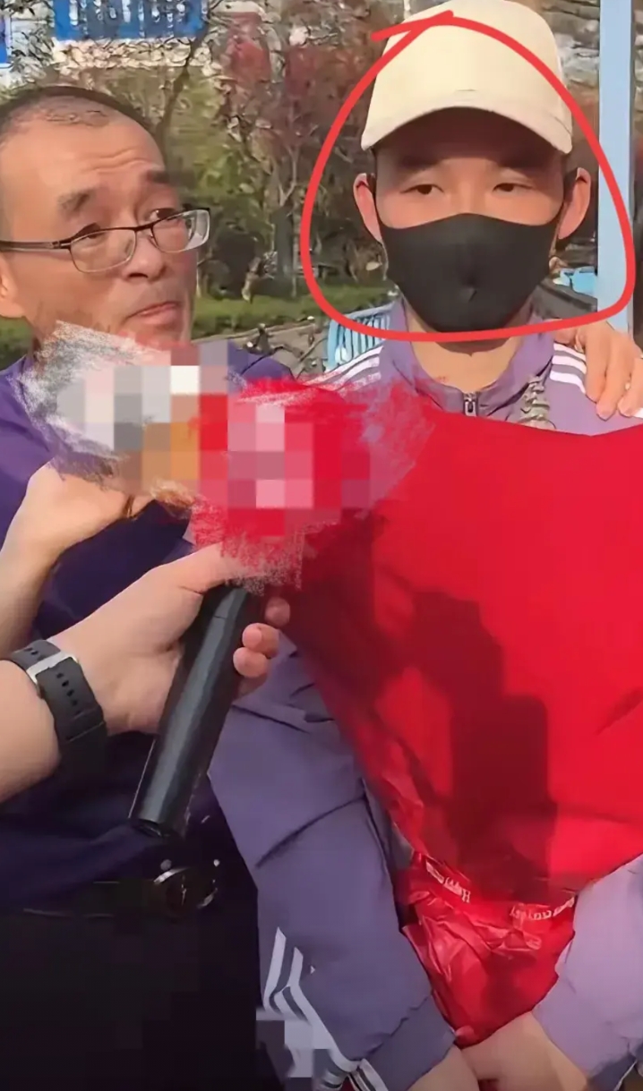 谢浩楠不一般，他比之前所有被拐的孩子都狠！

怪不得他爸爸那么有钱呢，看看他的表
