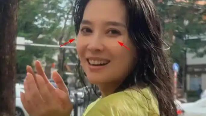 云南泼水节偶遇森林北，浇成落汤鸡仍意犹未尽，网友：皮裤男呢？