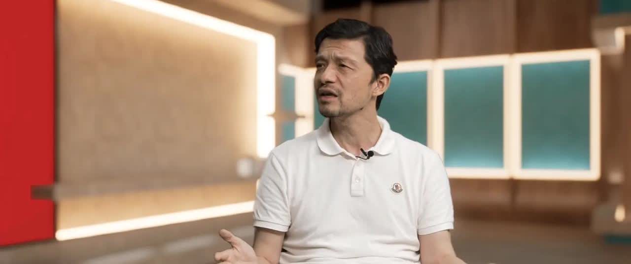 从亚泰下课的谢晖近日接受采访时表示，目前球探人才在国内足坛来说就是荒漠，毕竟我们