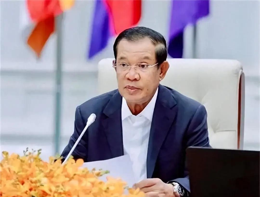 洪森为了给洪玛内树立威望，决定挑拨泰国内斗，掀翻佩通坦政府。洪玛内刚上位不久，威