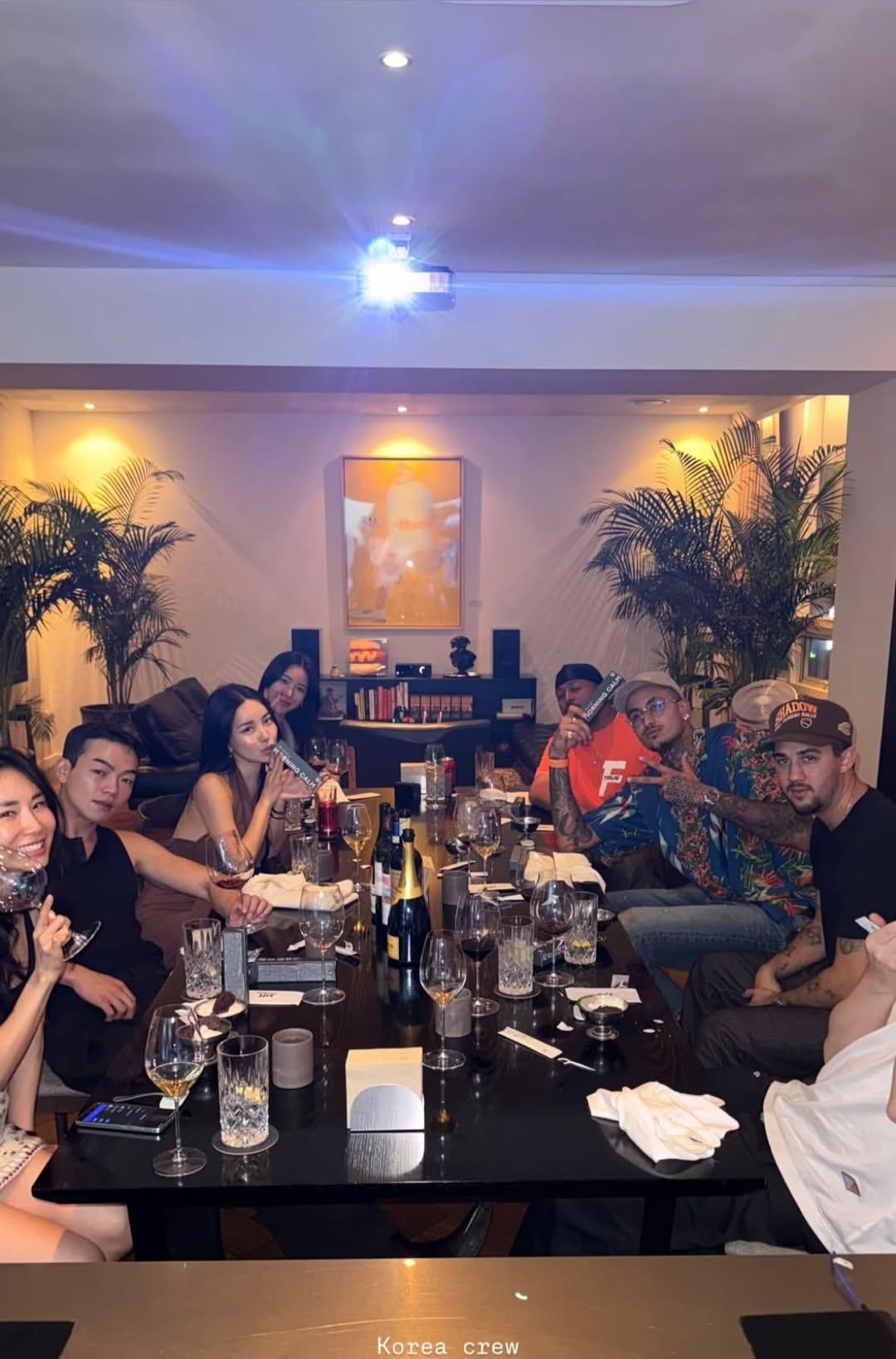 [流言板]快乐的假期！库兹马ins晒与韩国友人一同相聚的照片
09月05日讯 今