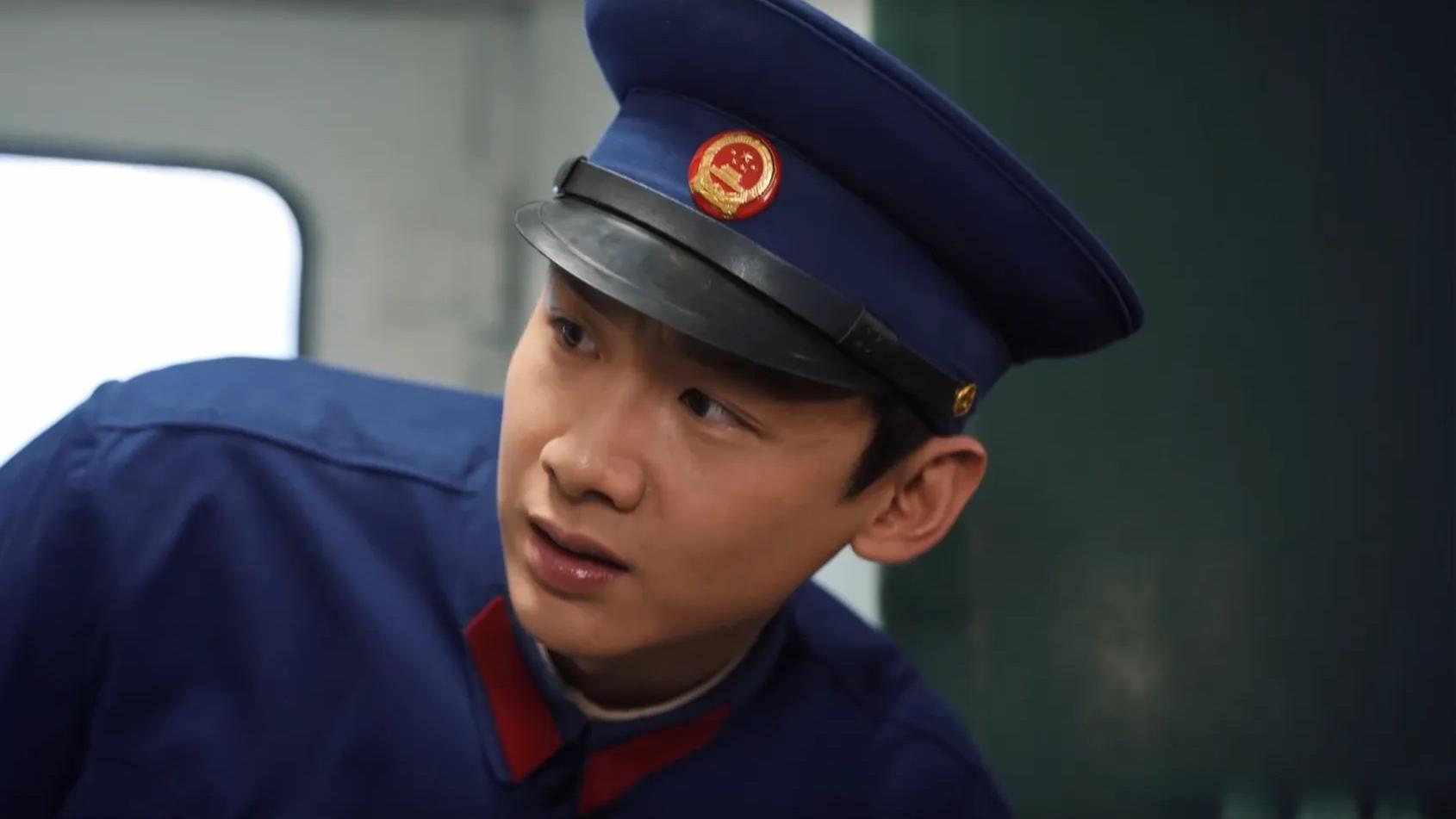 大寒发剧照炸场，6。6万预约登顶！白敬亭这部刑侦剧凭啥未播先火