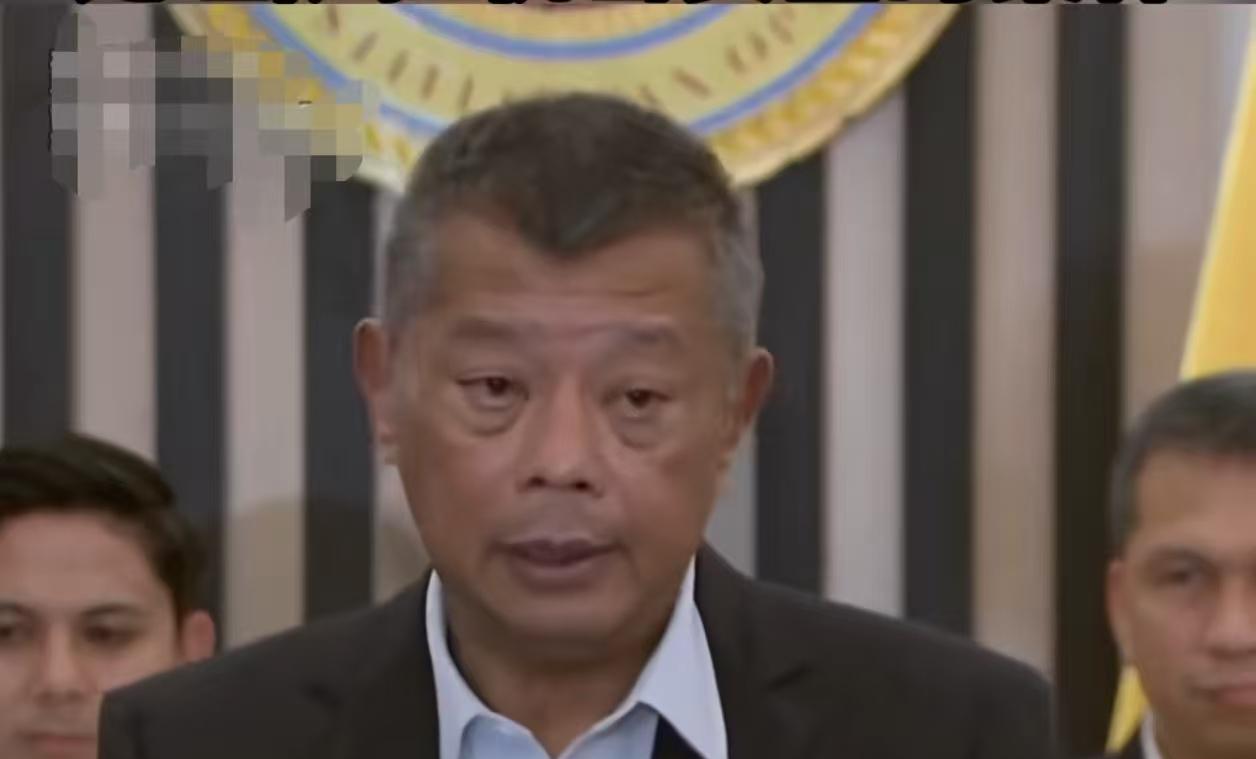 雷穆拉来者不善！
8日，菲司法部长雷穆拉走马上任监察署长，立刻对副总统莎拉进行威