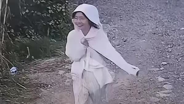 都在说那一片废弃房子可怕， 其实23岁宁波姑娘本身是个迷，5月23号下午从监控中