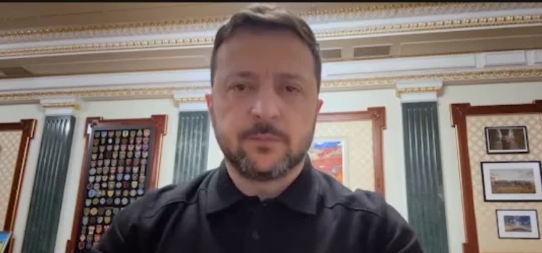泽连斯基表示，他已经与特朗普进行了通话，讨论了俄乌停火问题。
乌克兰总统泽连斯