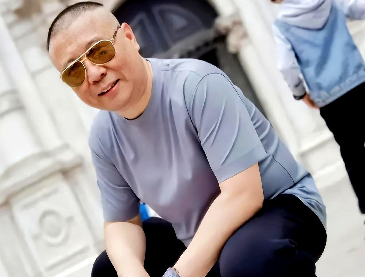 郭德纲成天津文旅大使











哇，天津曲艺圈这瓜，真是一个比一个精