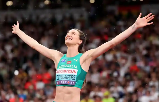 1分54秒62！东京田径世锦赛女子800米飞人诞生，来自肯尼亚的新人奥迪拉在最后