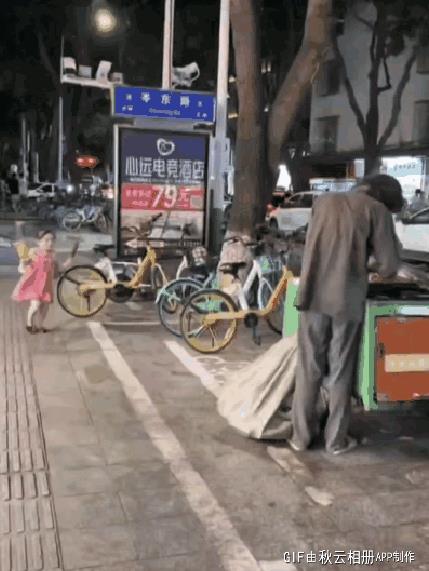 世界最干净的东西莫过于孩子的善良
