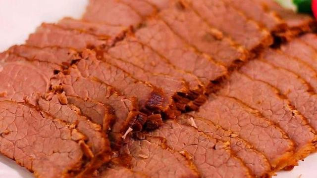 秘制酱烧牛肉：家常美味与烹饪艺术的完美结合