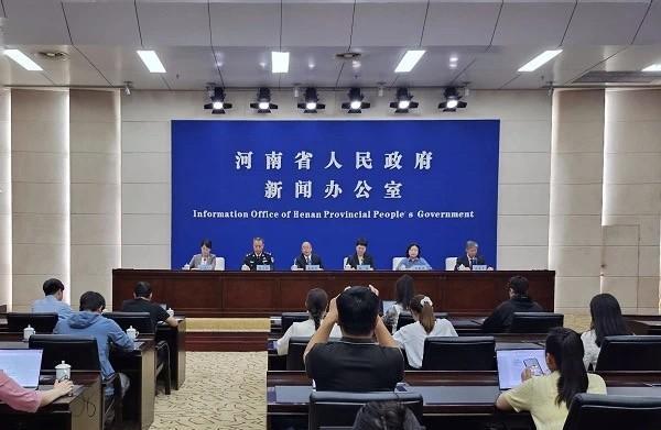 河南处罚210名干部
由于此前涉嫌违规挖湖造景、破坏赵长城遗址等问题，河南严肃追