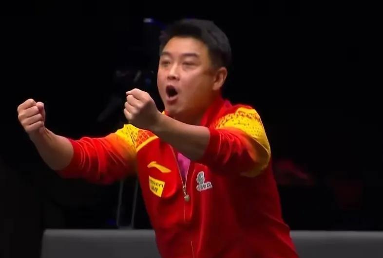王皓：
我举着我的小拳拳，
你让我放回去？
实话说放不回去一点！
这次大满贯太难