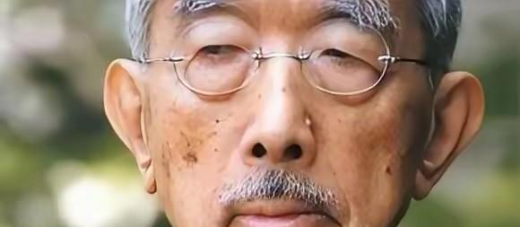 这个人的面相无论怎么看，都没有帝王之相，乍一看，就是奸诈之人，阴狠手辣之人。这个