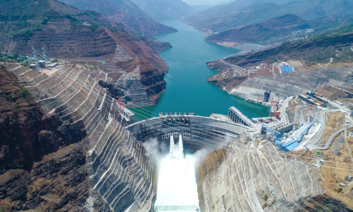 中国刚开建雅鲁藏布江水电站，印度跳脚了，威胁要去联合国打官司。



这事儿真是