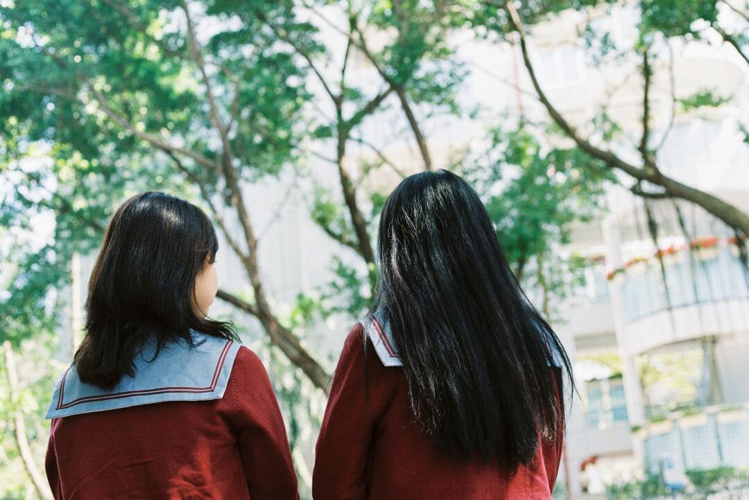 如果不是你 我不会相信 朋友比情人还亲密闺蜜写真 深圳约拍 胶片