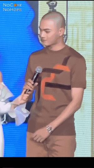 这个光头是谁呀，要仔细辨认，不能认成吴亦凡哟!那可是个劣迹艺人，但是乍一看真的很